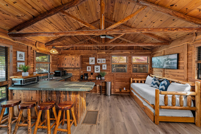 Image 12 for The Surf Lodge Full Property Reserve