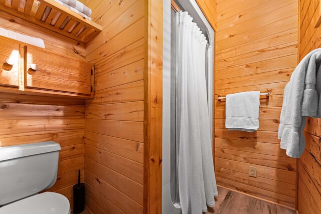 Image 12 for The Bungalow + Surf Cabin