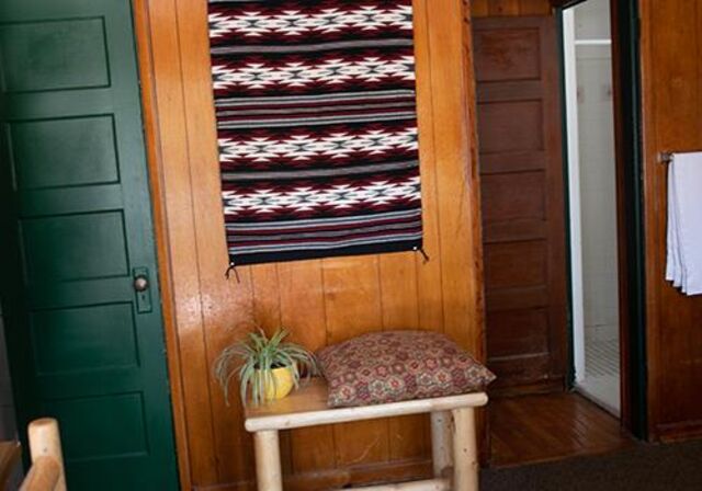 Image 3 for Cabin - 1 Queen Bed