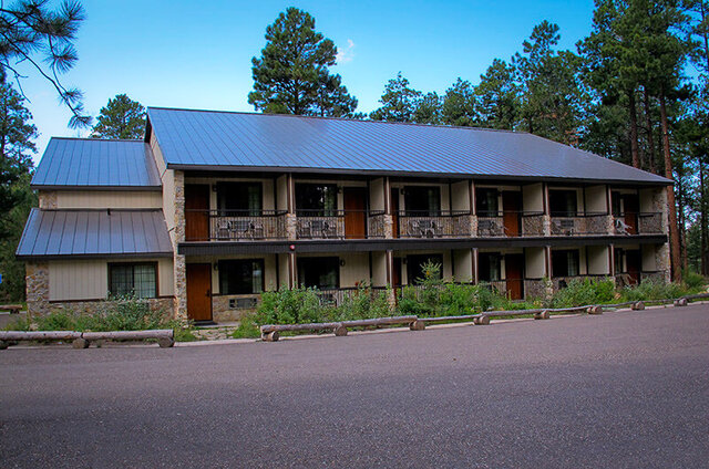 Image 8 for Hotels - 2 Queen Beds