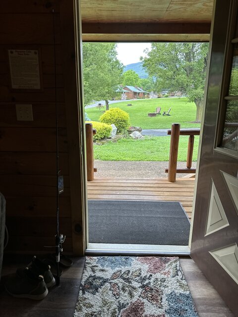 Image 13 for Sweetheart Log Cabins