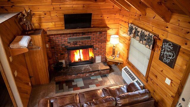 Image 10 for Sweetheart Log Cabins