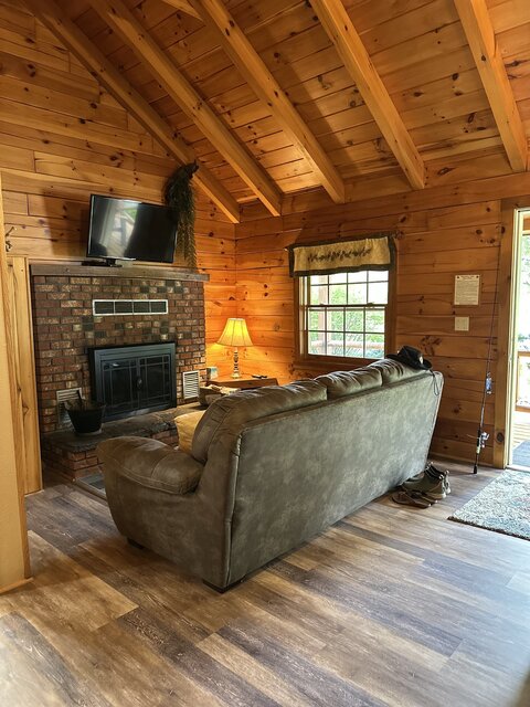 Image 11 for Sweetheart Log Cabins