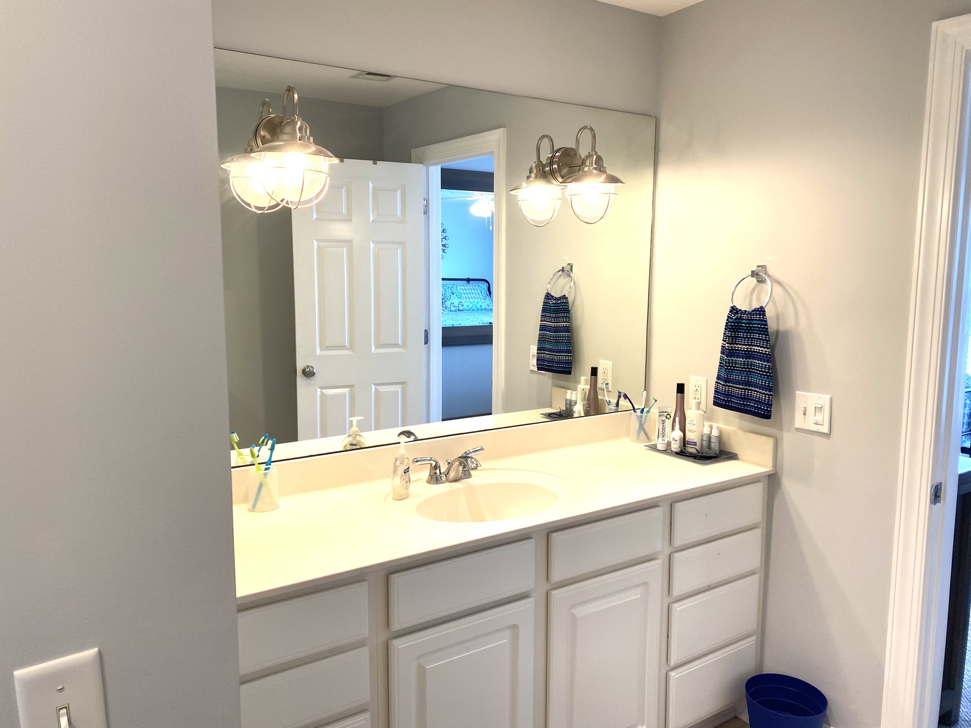 unit image