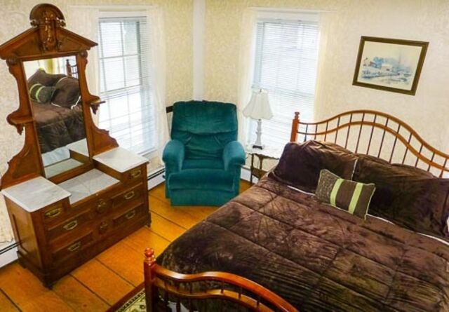 Image 1 for Standard "Historic Room Six"