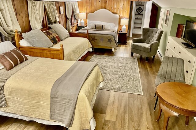 Image 1 for Dover Suite