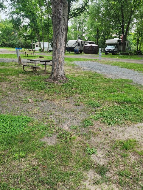 Image 2 for 019 Water & Electric  -Site # 19 up to a 35ft Camper