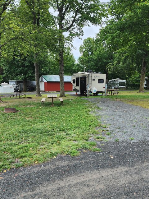Image 1 for 004 Water & Electric  -Site # 4 up to a 35ft Camper