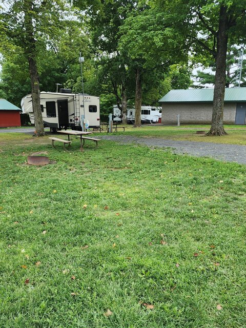 Image 2 for 004 Water & Electric  -Site # 4 up to a 35ft Camper