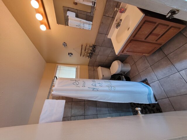 Image 7 for 03) Unit 3 (2 bedroom, 2 queen beds)