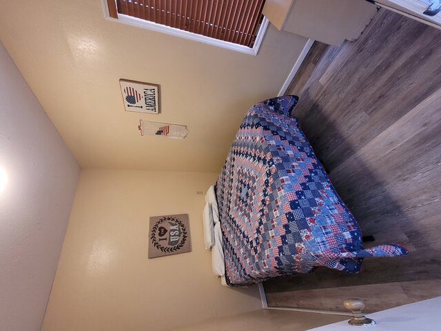 Image 8 for 04) Unit 4 (2 bedroom, 2 queen)