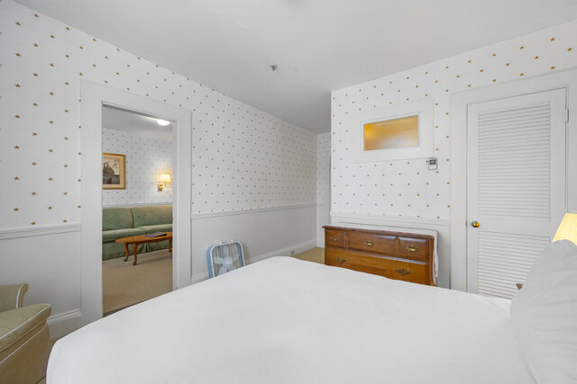 Image 3 for Suite Sixteen