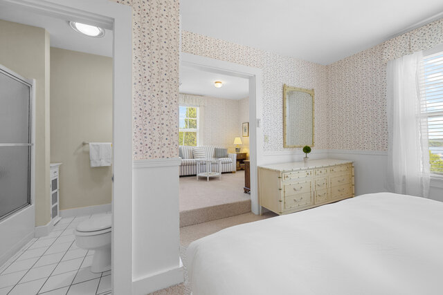 Image 10 for Suite Twenty One