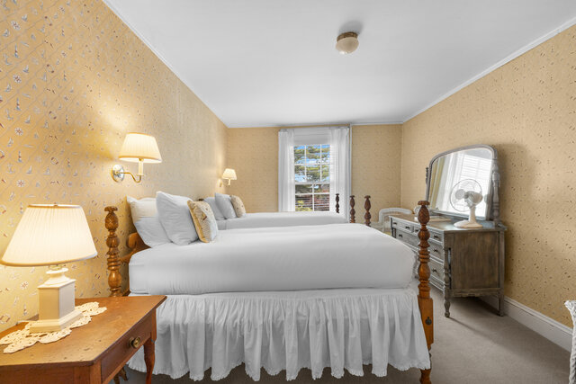 Image 10 for Suite Three