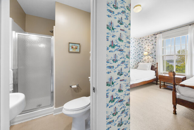 Image 5 for Room Seven