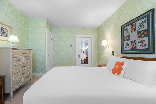 Image 2 for Room Eighteen