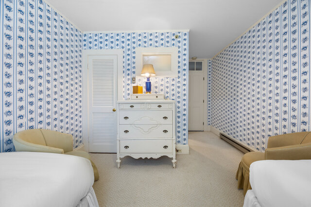 Image 5 for Room Six