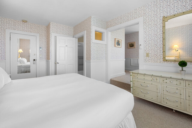 Image 3 for Suite Twenty One