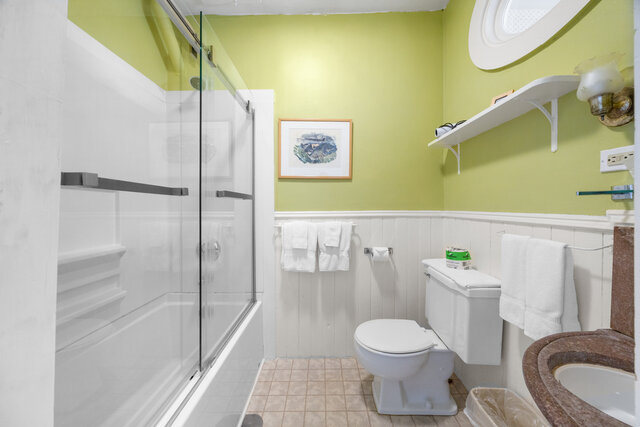 Image 14 for Suite Three