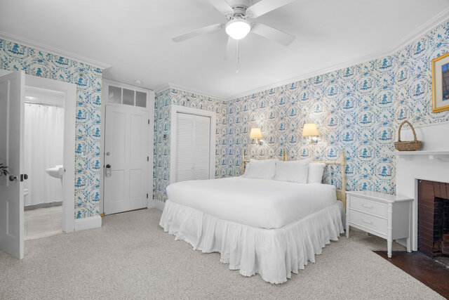 Image 2 for Room One