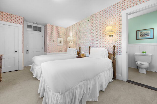 Image 2 for Room Ten