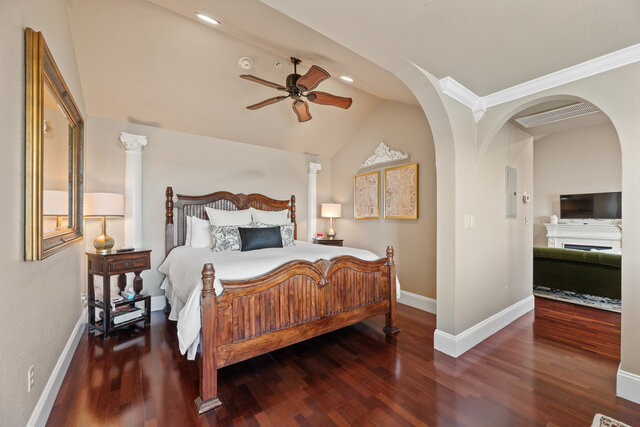 Image 4 for Suite #307  Waterfront