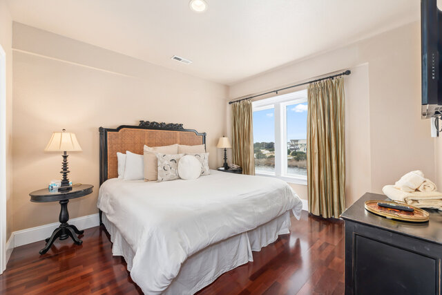 Image 1 for Suite #301  Waterfront