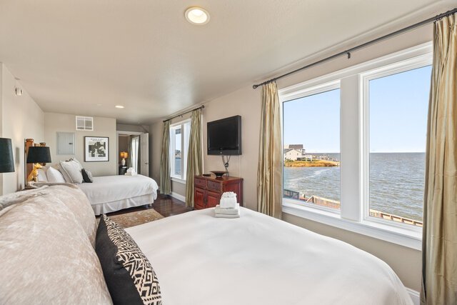 Image 5 for Suite #207  Waterfront