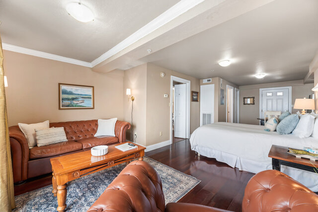 Image 4 for Suite #102 Waterfront - Pet Friendly