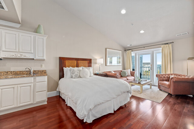 Image 1 for Suite #303  Waterfront