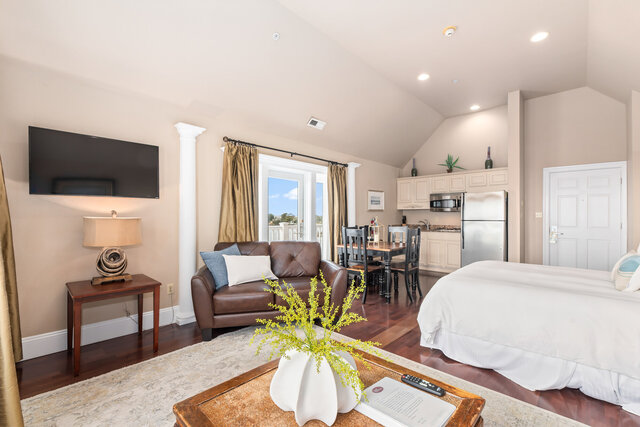 Image 6 for Suite #302  Road with Water Views