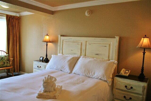 Image 3 for Suite #102 Waterfront - Pet Friendly