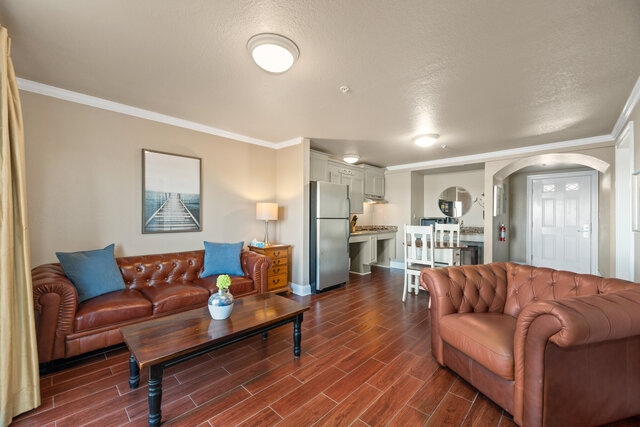 Image 2 for Suite #101 Handicap Accessible - Pet Friendly