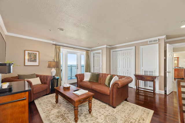 Image 2 for Suite #207  Waterfront