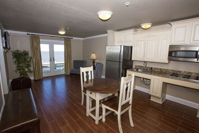 Image 1 for Suite #101 Handicap Accessible - Pet Friendly