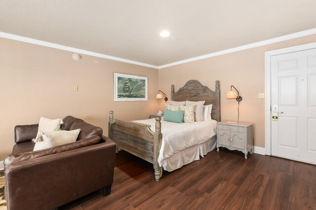 Image 2 for Suite #205  Waterfront