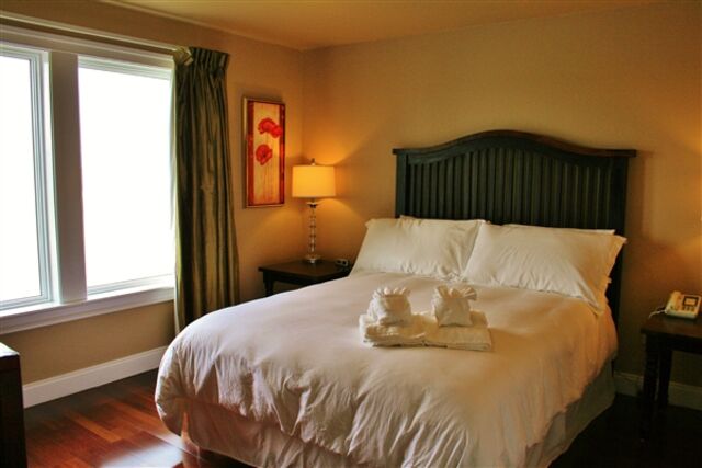 Image 2 for Suite #203  Waterfront