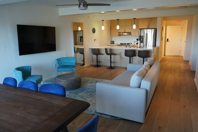 Image 2 for Cedar Pavilion Suite