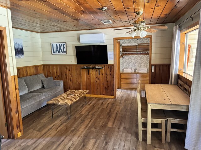 Image 2 for Cabin 1 Three-bedroom