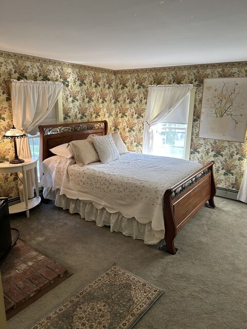 Image 2 for Franklin Room