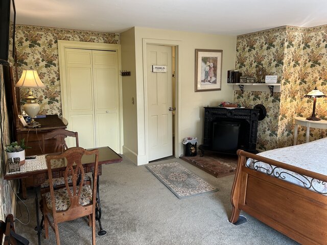 Image 3 for Franklin Room
