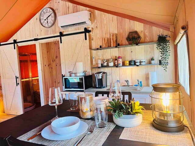 Image 9 for Tropical Glamping