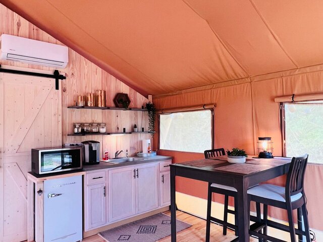 Image 7 for Tropical Glamping