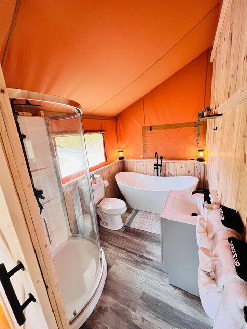 Image 12 for Tropical Glamping