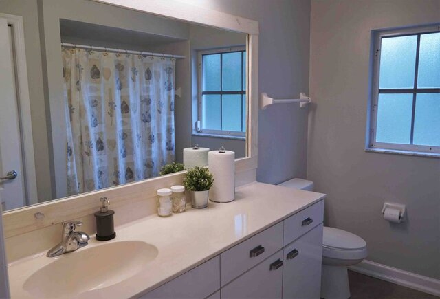 Image 21 for Peachland Getaway