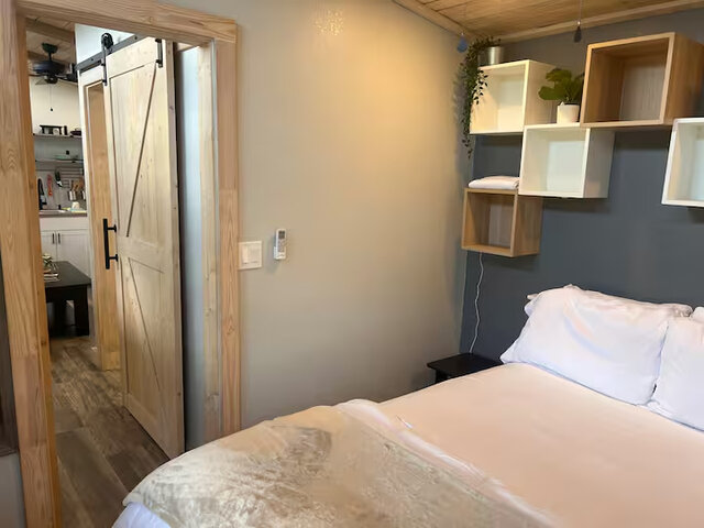 Image 7 for Lake Side Tiny Home