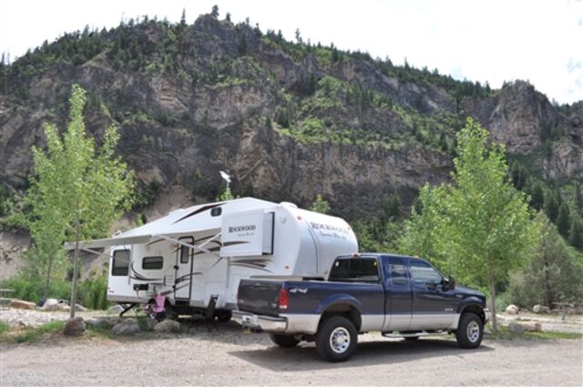 Image 6 for Full Hook-up RV - 40' & over