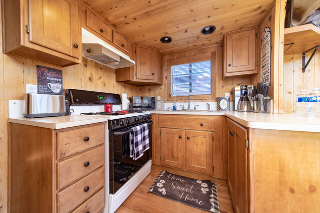 Image 9 for Resort Cabins