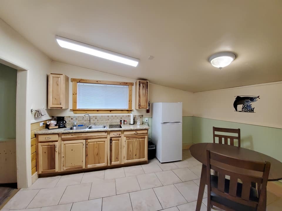 Wagon Wheel Motel and RV Park in Mackay, Idaho Lost River Cabin