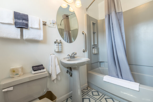 Image 6 for Carriage House King